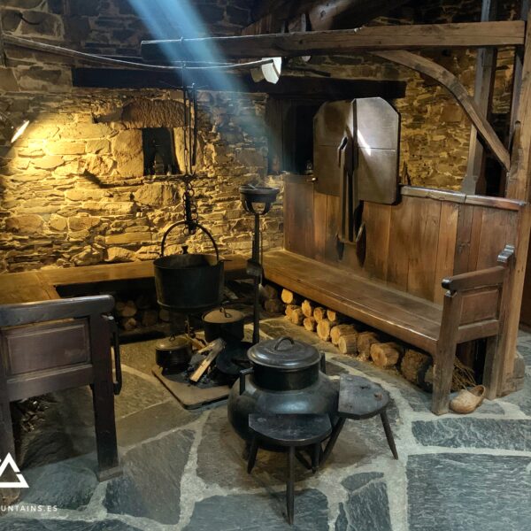 5.viaje-a-los-oscos-three-mountains-2026